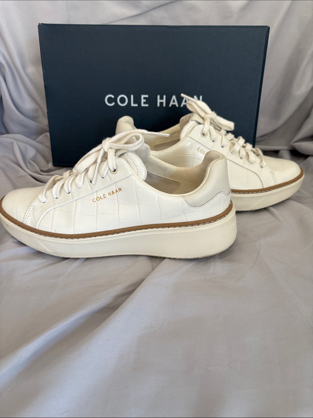 Cole Haan GrandPro White Croc Embossed Leather Sneakers size 6